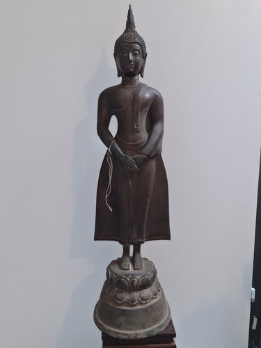 Stehender buddha - stehender,