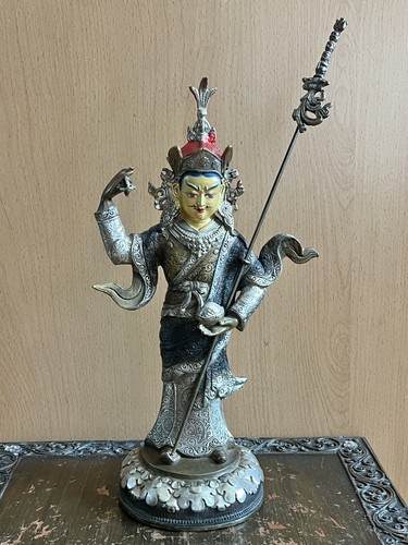 Stehender buddha padmasambhava - stehender,