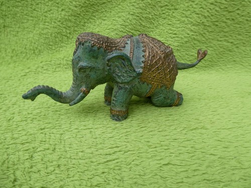 Elefant skulptur aus bronze - aus,
